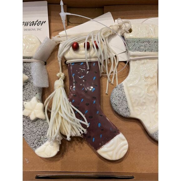 Vintage 90’s Carol Jones Set of 3 Ceramic Stocking Ornaments NIB - Picture 3 of 4